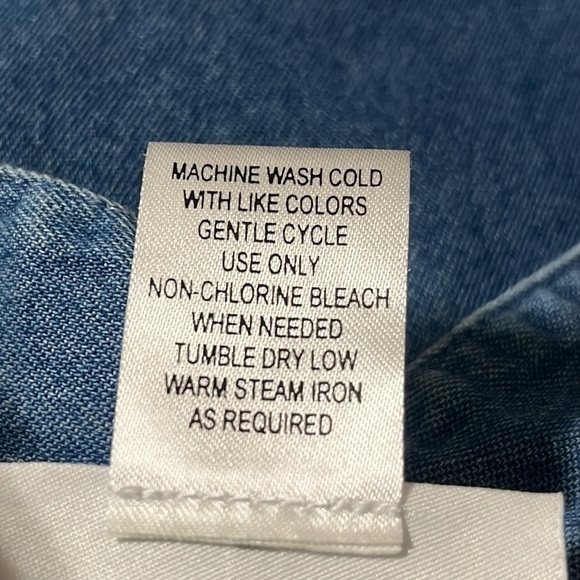 COUNTRY STORE EMBROIDERED FLORAL DENIM VEST SIZE L - Picture 7 of 7